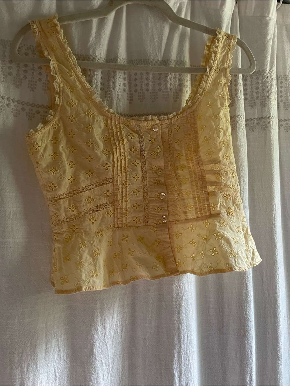 H&M Pale Yellow Eyelet Button-Front Tank